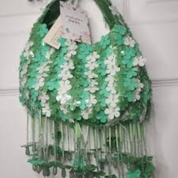 Viral beaded green event evening blogger bag Handmade in India - Picture 5 of 5